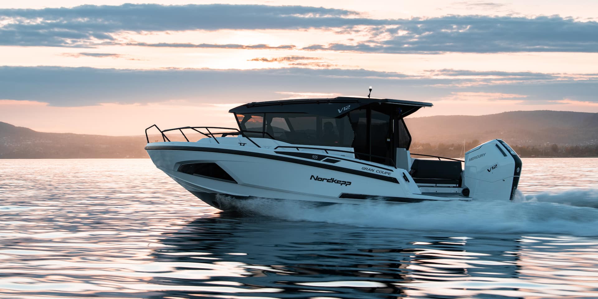 Bilde av Nordkapp Gran Coupe på vannet i Oslofjorden